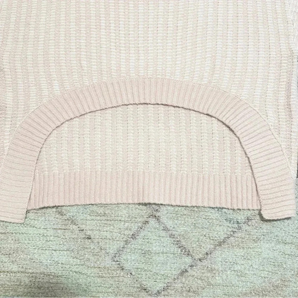 Le Lis• PINK + WHITE OPEN BACK SWEATER size small - Picture 13 of 15